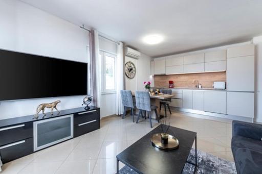 Goldensky New Apartment Dubrovník Exteriér fotografie